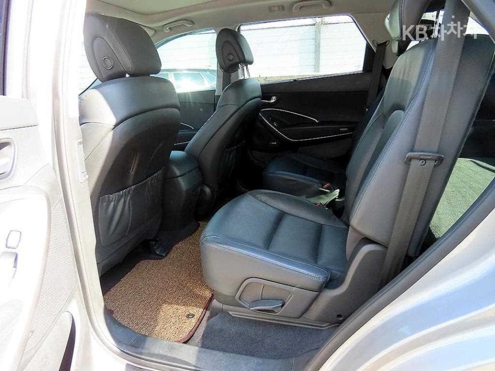 Hyundai 맥스CruzeDiesel(e-VGT)2.2 2WD Exclusive 7-seater (Limousine) Special (special feature/edition) - 6
