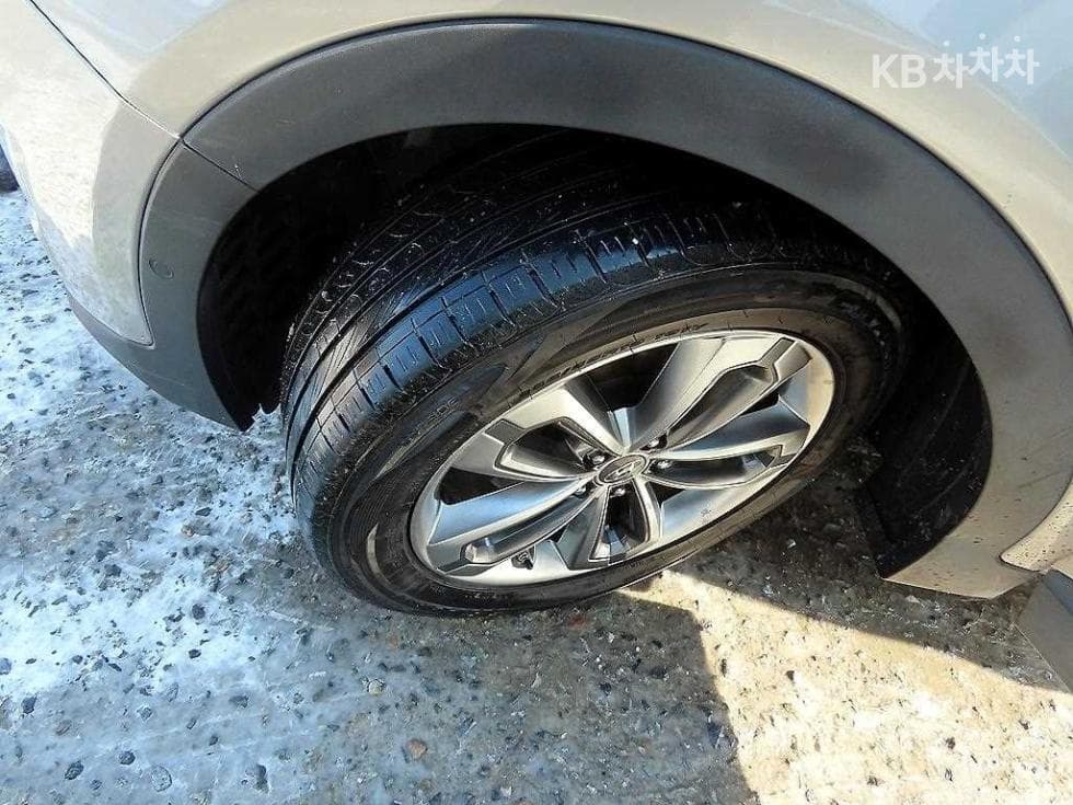 Hyundai 맥스CruzeDiesel(e-VGT)2.2 2WD Exclusive 7-seater (Limousine) Special (special feature/edition) - 20
