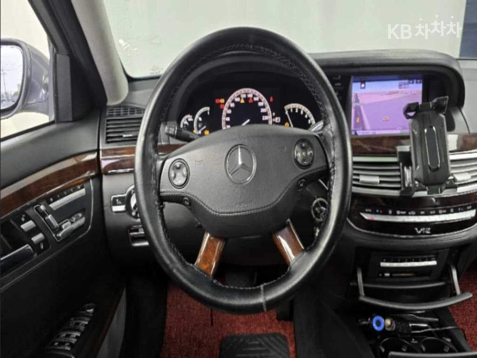 Mercedes-Benz New S-ClassS600L W221 - 11