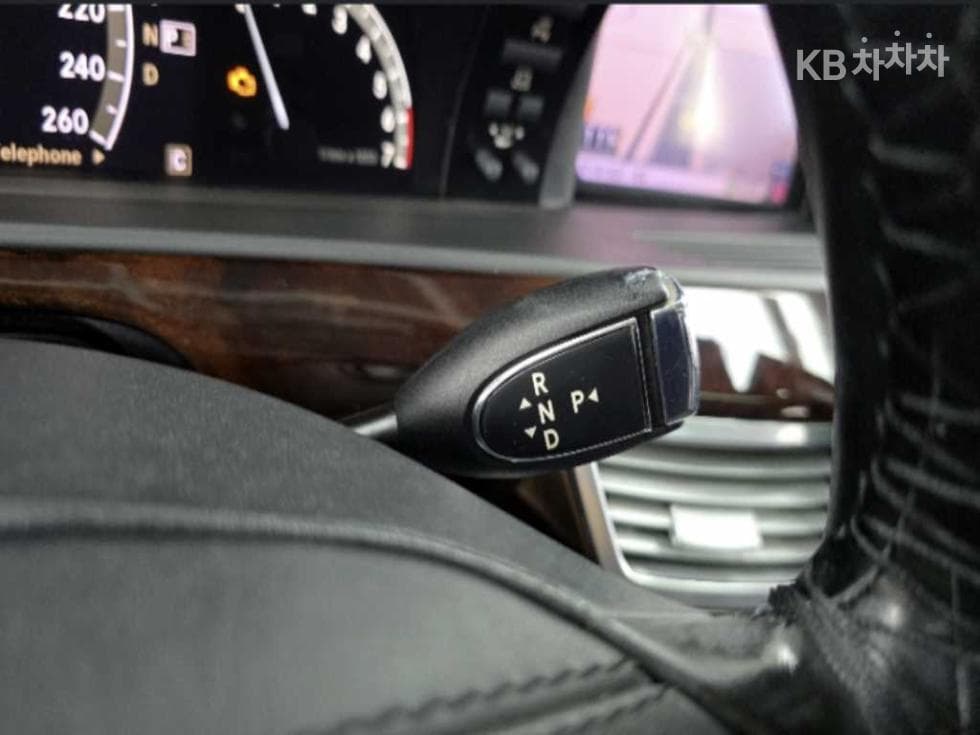 Mercedes-Benz New S-ClassS600L W221 - 15