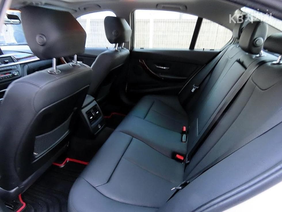 BMW New3 Series320d F30 - 6