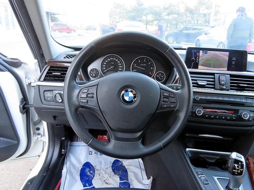 BMW New3 Series320d F30 - 8