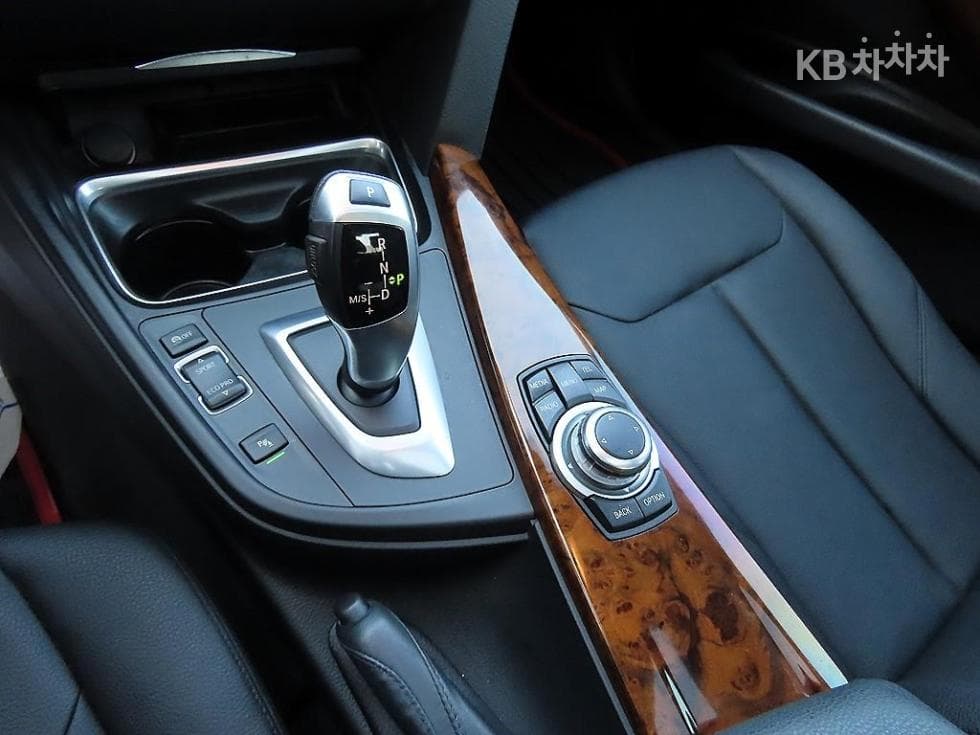 BMW New3 Series320d F30 - 10