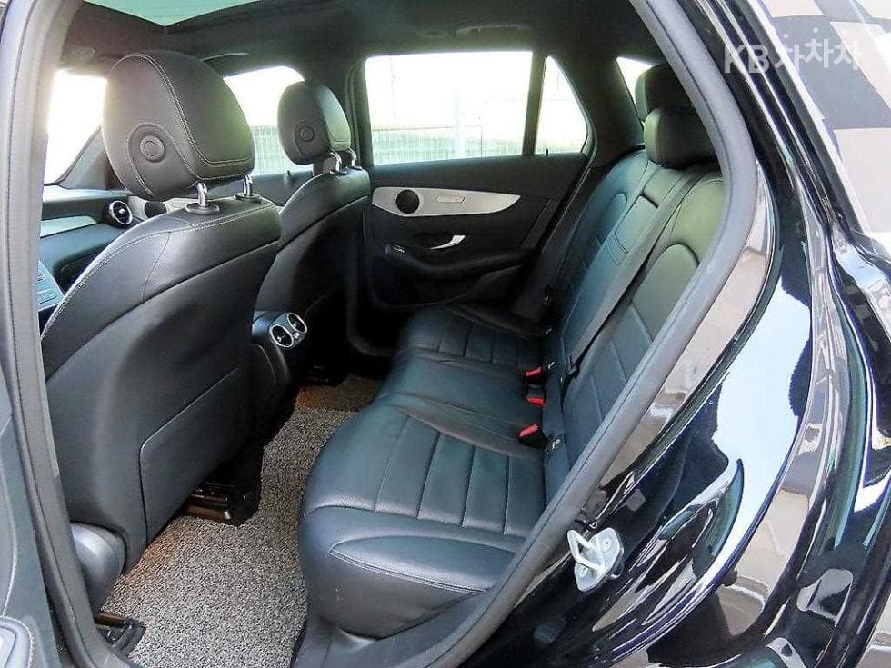 Mercedes-Benz GLC(X253)300 e 4Matic - 6