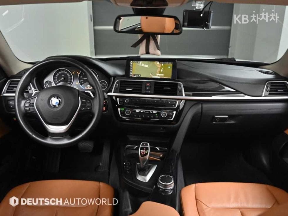 BMW 4시리즈 (F32)420i 그란Купе Лукс 라Местен F36 - 7