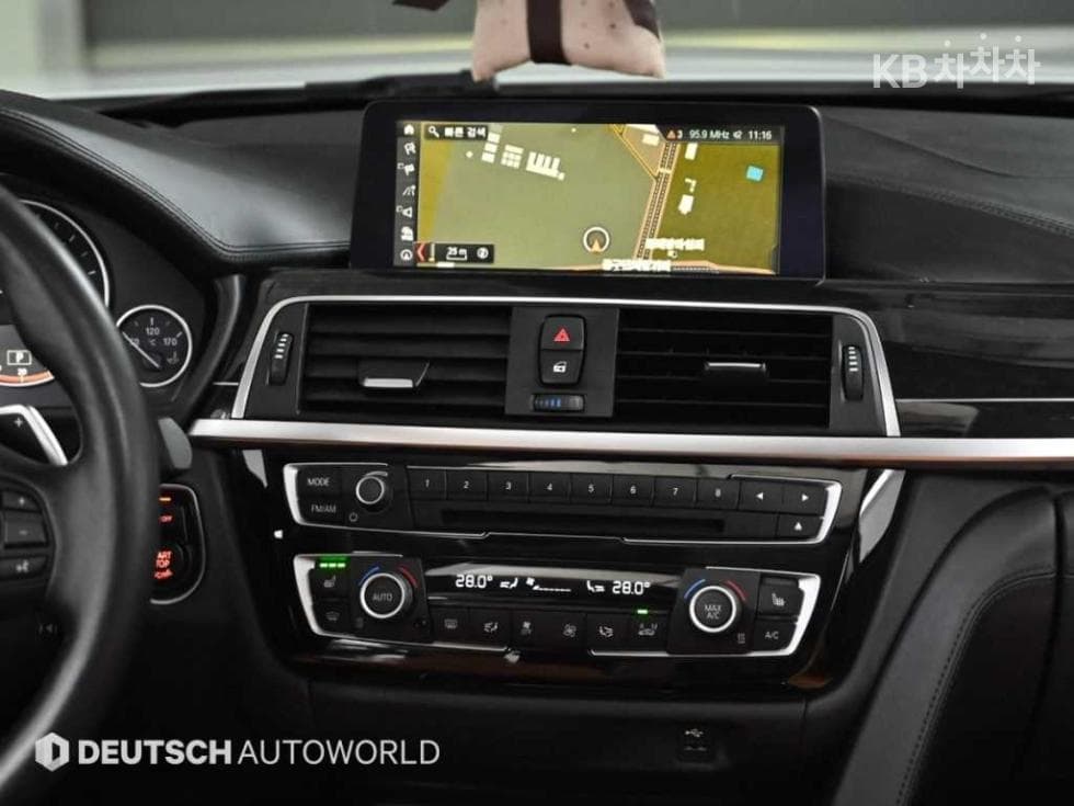 BMW 4시리즈 (F32)420i 그란Купе Лукс 라Местен F36 - 14