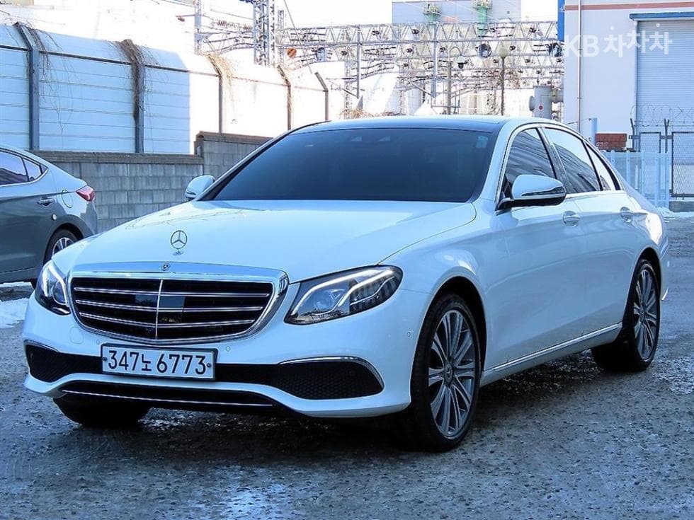 Mercedes-Benz E-Клас (W213) E450 4MATIC EXCLUSIVE - Image 1