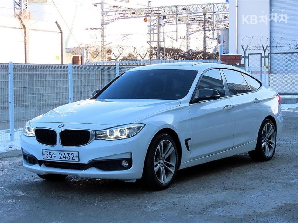 BMW Gran Turismo 3 Серия GT 320d F34 xDrive (2014+ model year refresh) - Image 1