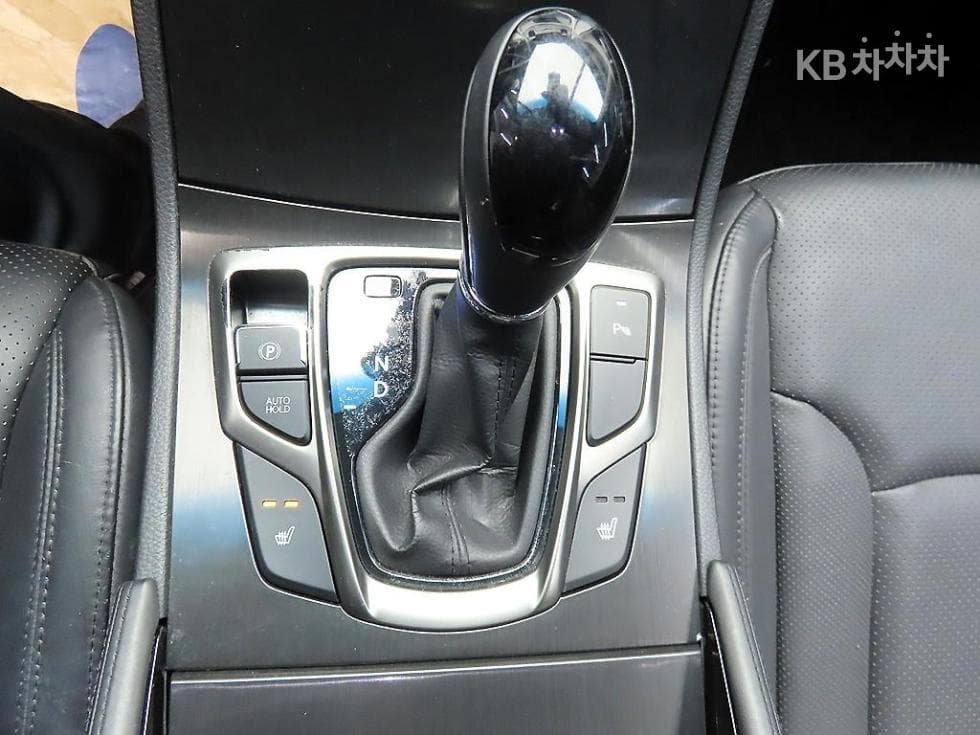Хюндай Grandeur (Azera) ХибридPremium - 10