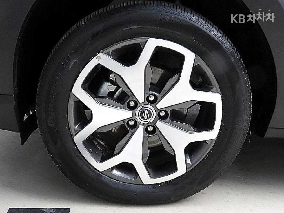 КейДжи Мобилити 토레스(J100)1.5 GDI Турбо T7 - 20