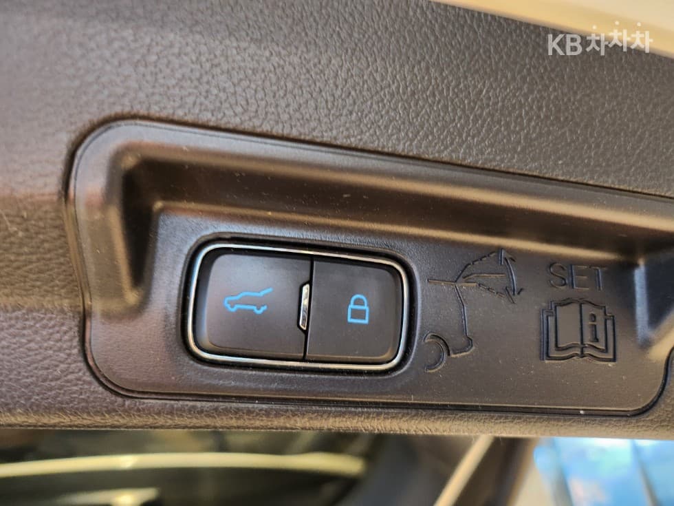 Форд Експлорер(6세대)Бензин Турбо 2.3 AWD Limited - 19