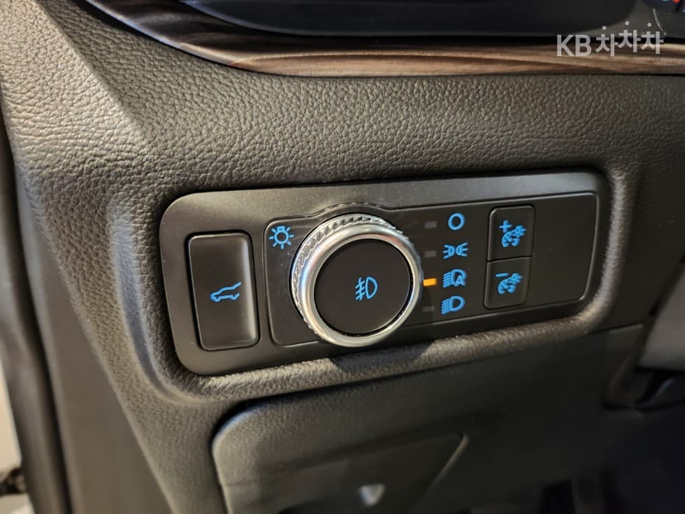 Форд Експлорер(6세대)Бензин Турбо 2.3 AWD Limited - 16