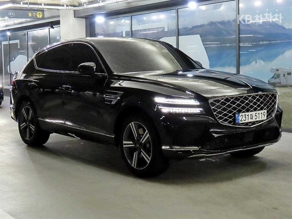 Genesis GV80 COUPE 2.5L gasoline Turbo AWD Standard - Image 1