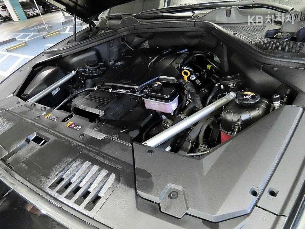 Genesis GV80 COUPE2.5L gasoline Turbo AWD Standard - 19