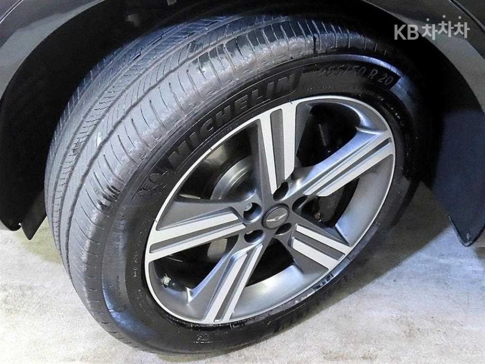 Genesis GV80 COUPE2.5L gasoline Turbo AWD Standard - 20
