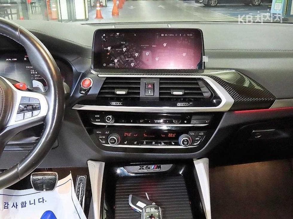 BMW M시리즈X4 M Competition - 11