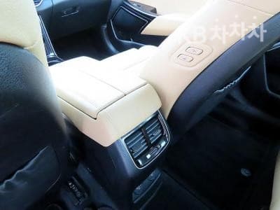 Kia K7 Premiere Hybrid2.4 HEV Noblesse - 15
