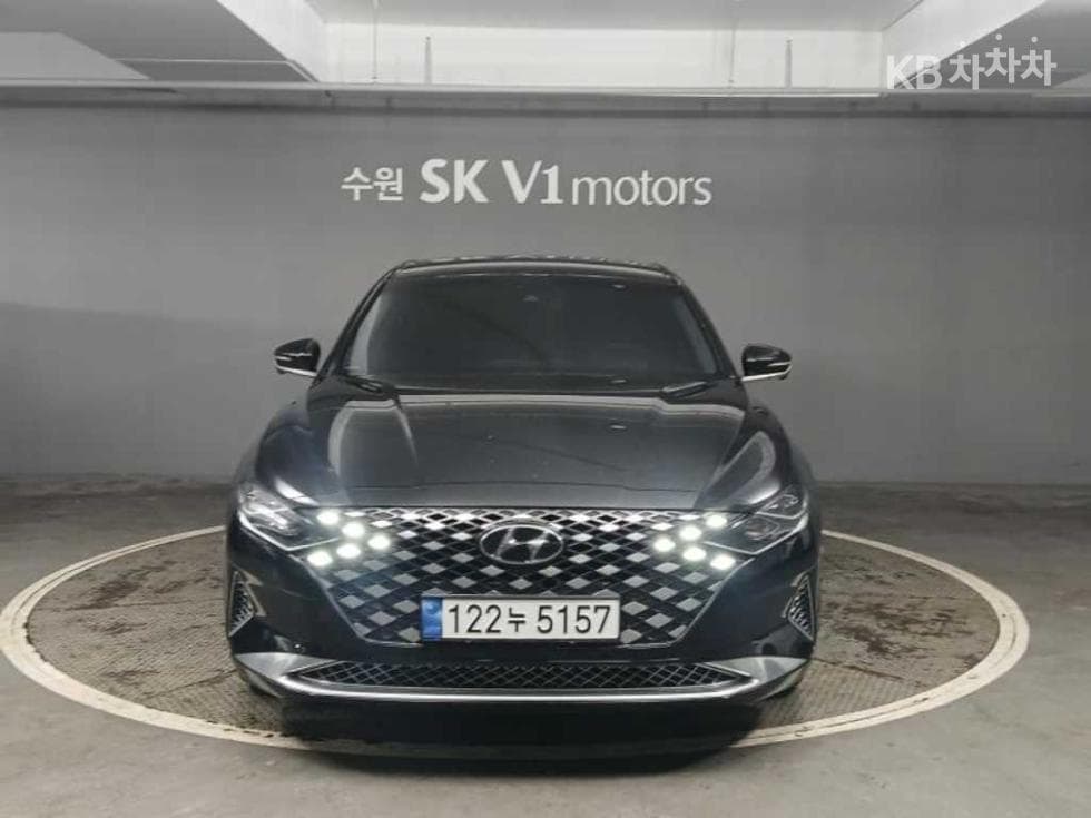 Hyundai The New (facelift) Grandeur (Azera) 2.5 Calligraphy - Image 1