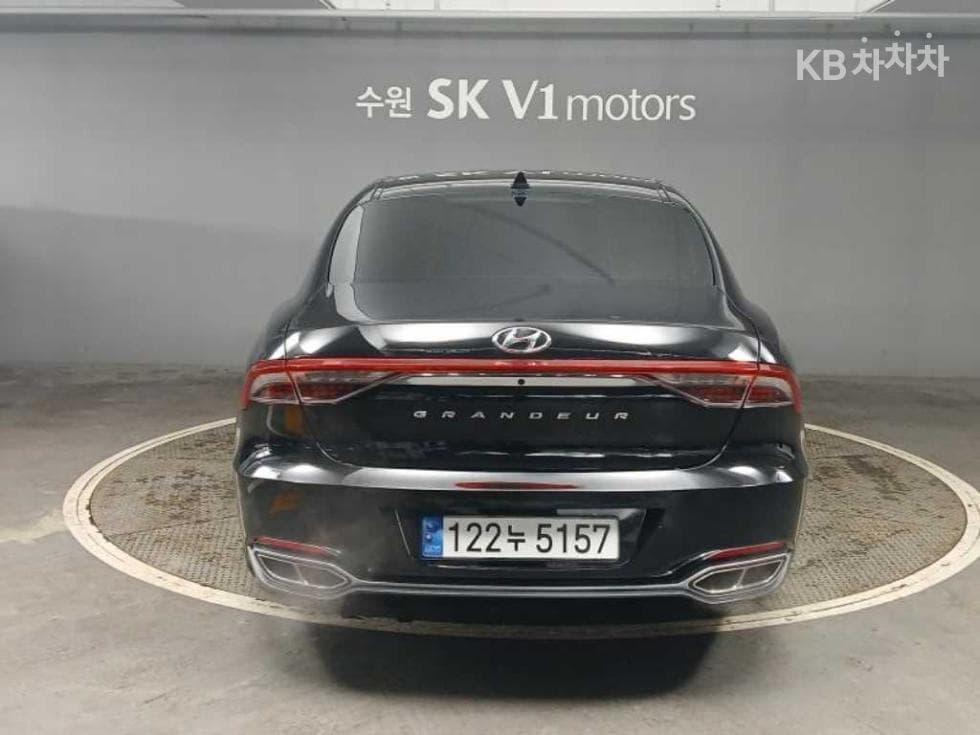 Hyundai The New (facelift) Grandeur (Azera)2.5 Calligraphy - 5