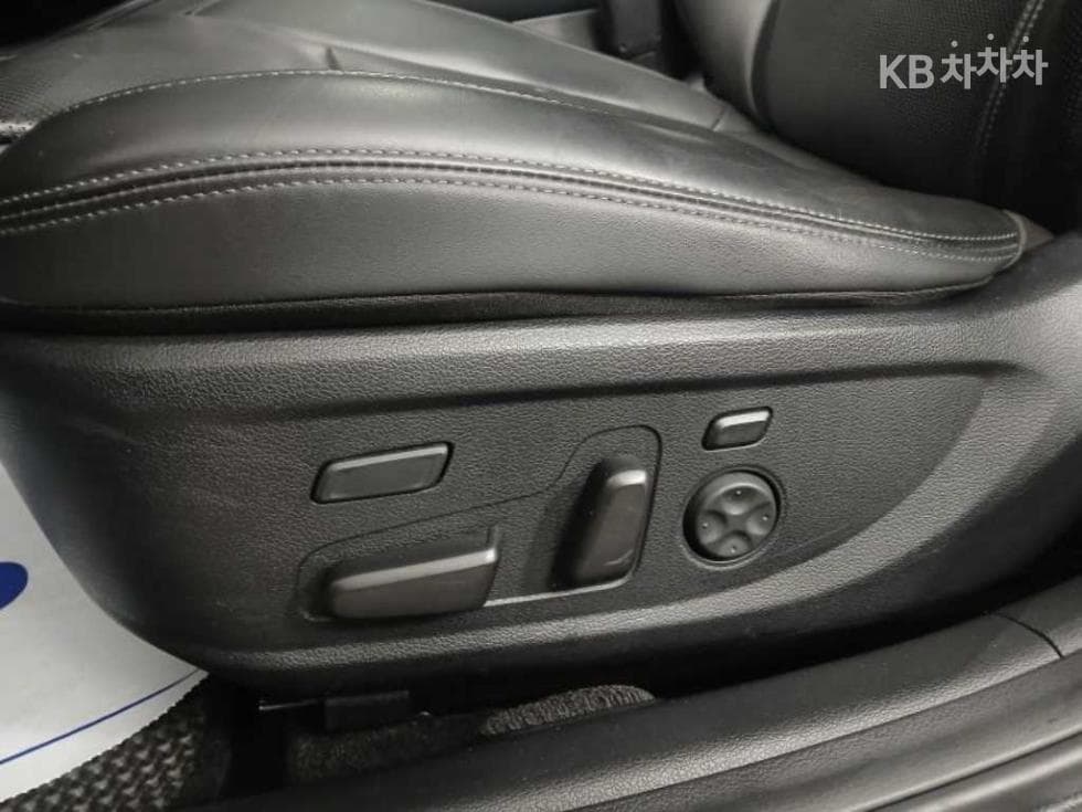 Hyundai The New (facelift) Grandeur (Azera)2.5 Calligraphy - 10