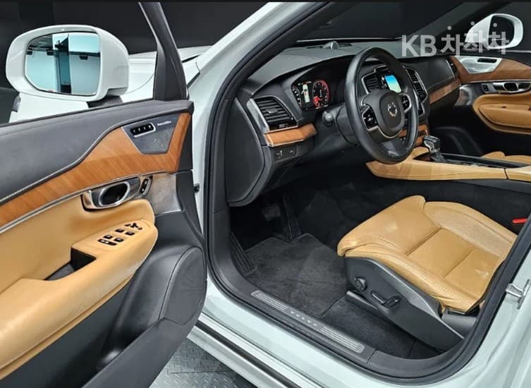 Volvo All New XC90T6 Inscription - 11