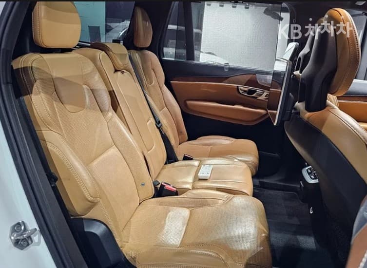 Volvo All New XC90T6 Inscription - 12