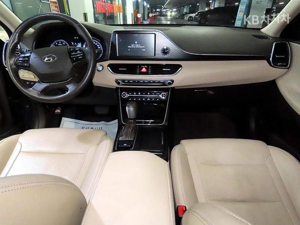 Hyundai Grandeur (Azera)IG2.4 Modern Standard - 10