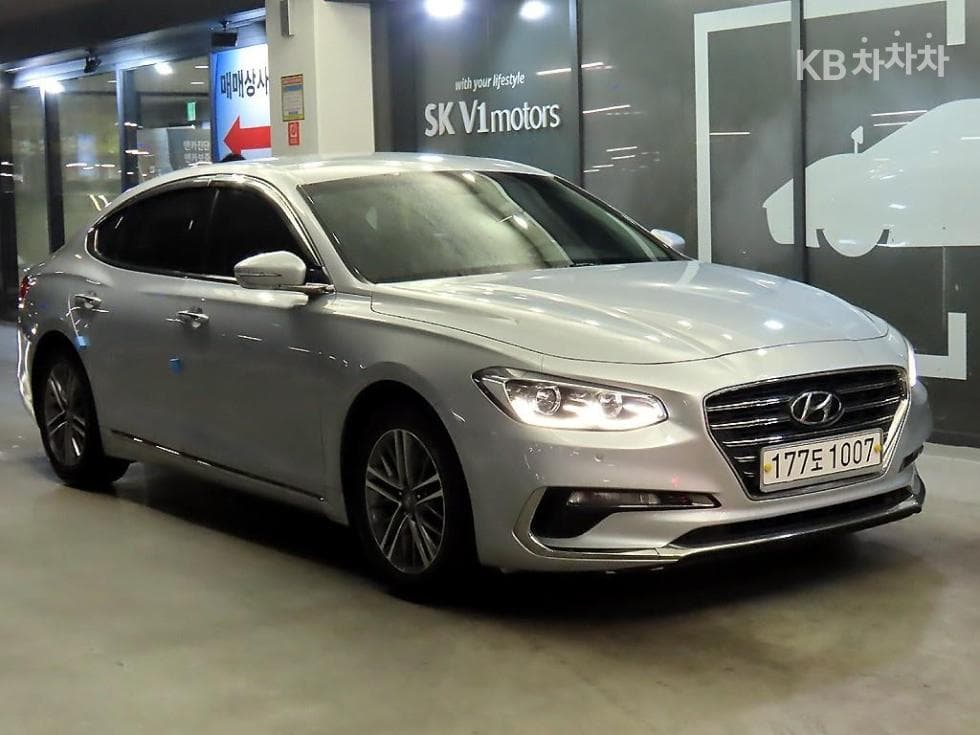Hyundai Grandeur (Azera)IG 택시 3.0 LPi 모범형 - Image 1