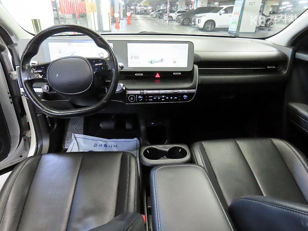 Хюндай IONIQ 5Long Range AWD Exclusive - 10
