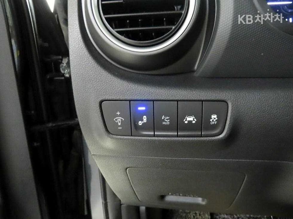 Hyundai KonaDiesel 1.6 Premium - 14