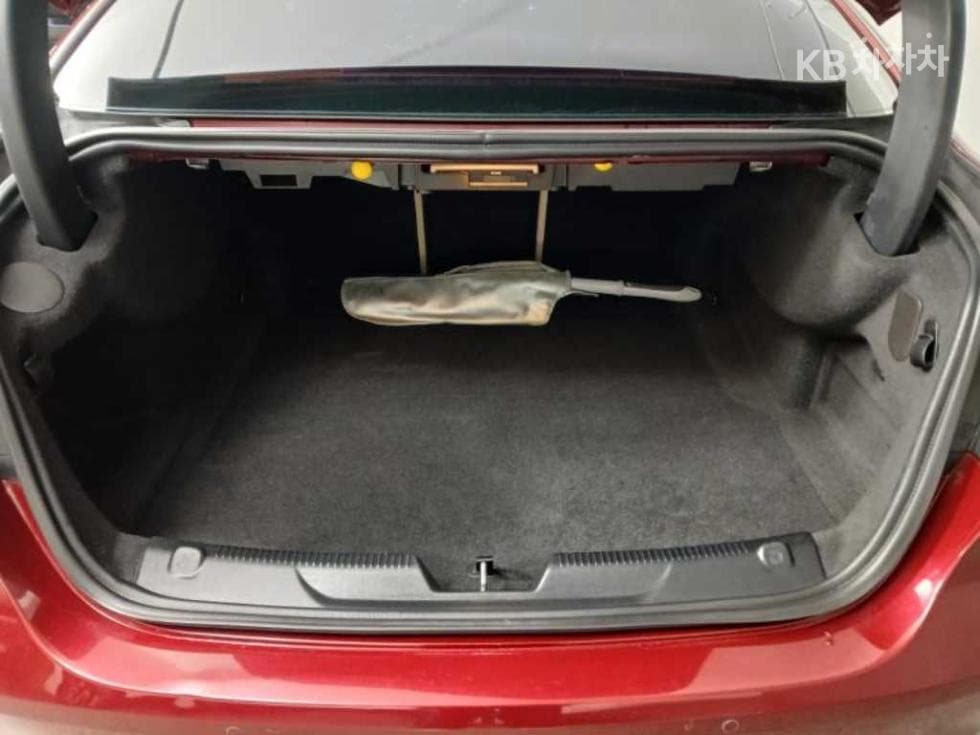 Jaguar XE2.0 Gasoline PRESTIGE - 17