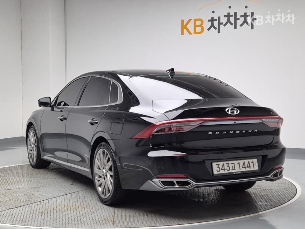 Hyundai The New (facelift) Grandeur (Azera)2.5 Calligraphy - 2