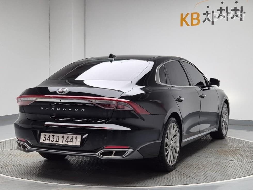 Hyundai The New (facelift) Grandeur (Azera)2.5 Calligraphy - 3