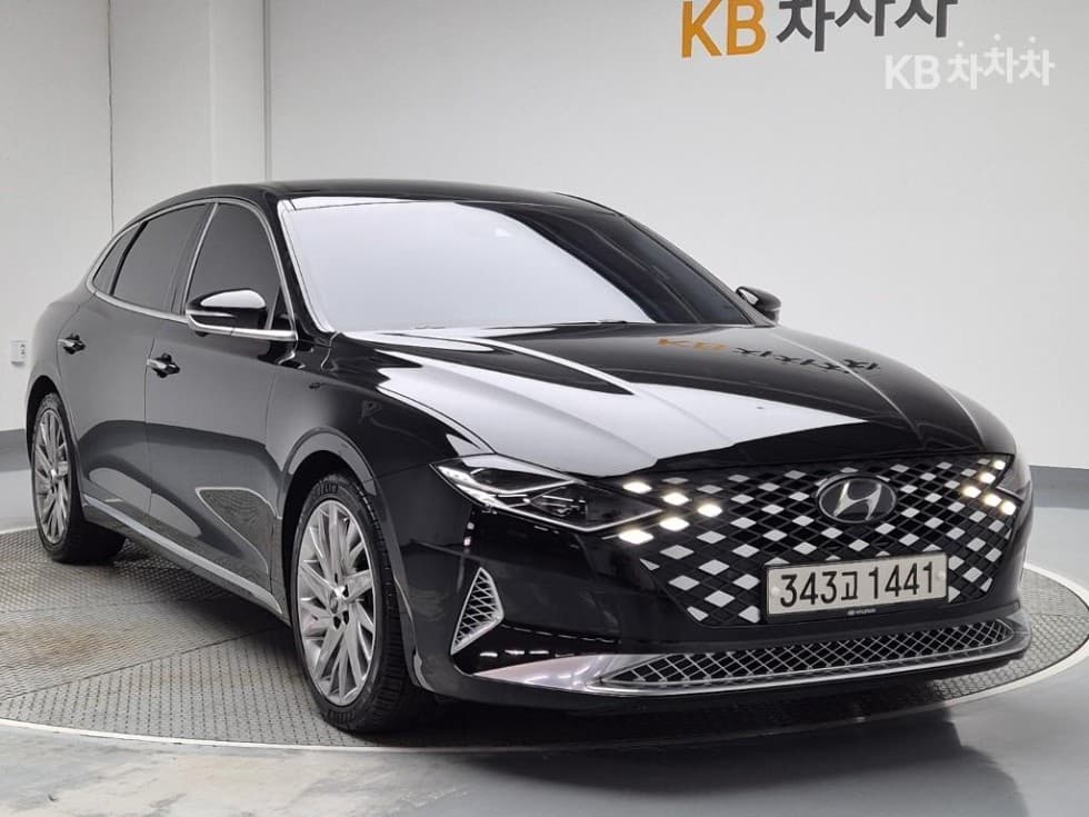 Hyundai The New (facelift) Grandeur (Azera)2.5 Calligraphy - 4