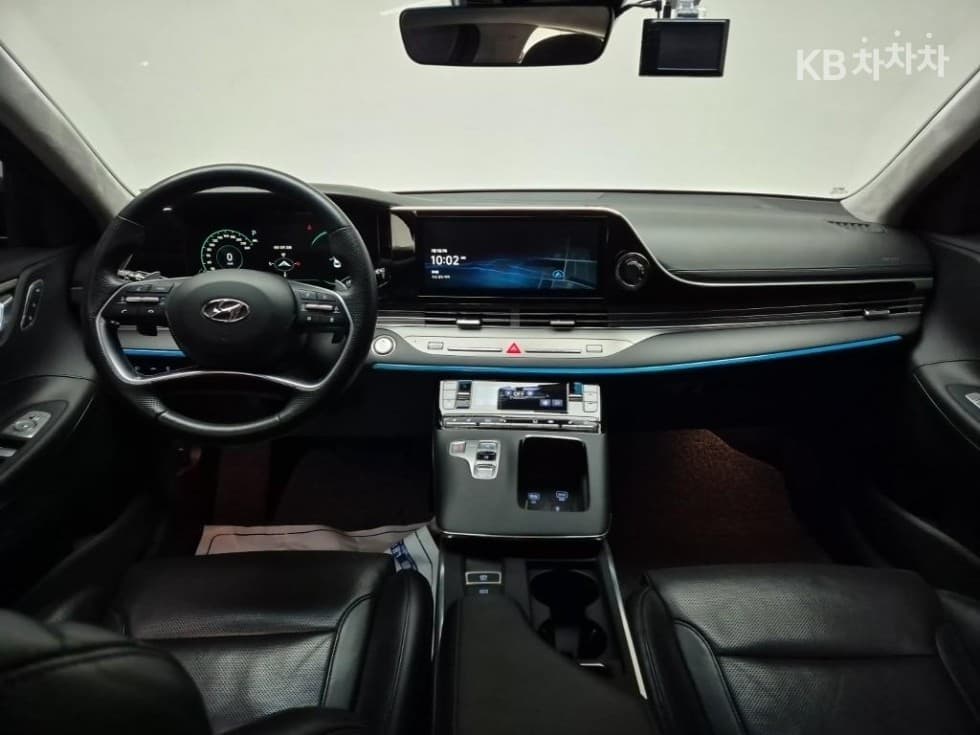 Hyundai The New (facelift) Grandeur (Azera)2.5 Calligraphy - 7