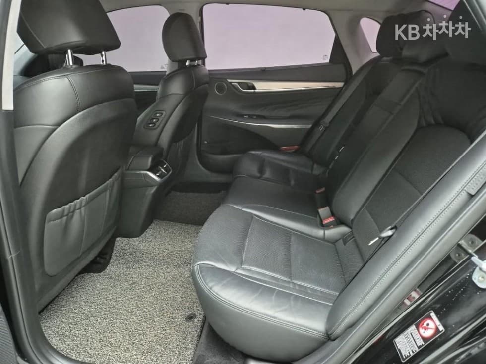Hyundai The New (facelift) Grandeur (Azera)2.5 Calligraphy - 12