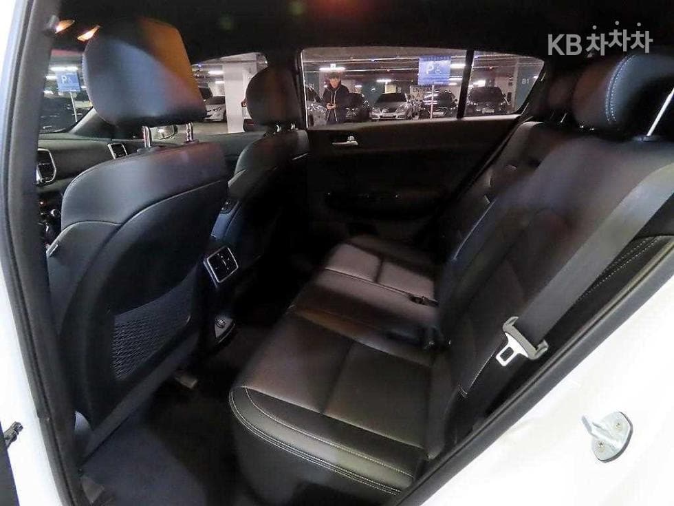 Kia Sportage 더 볼드2.0 Diesel 2WD Noblesse - 7