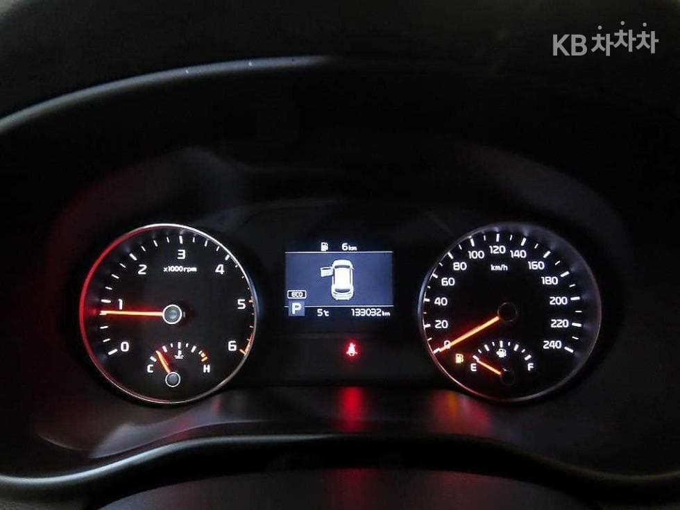 Kia Sportage 더 볼드2.0 Diesel 2WD Noblesse - 9