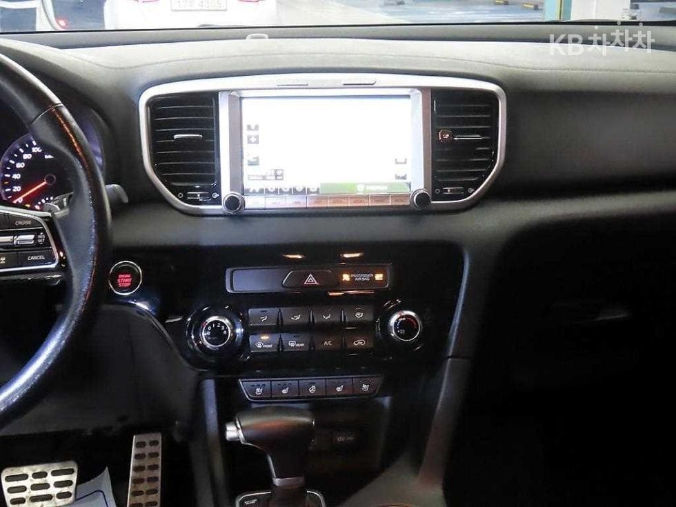 Kia Sportage 더 볼드2.0 Diesel 2WD Noblesse - 11