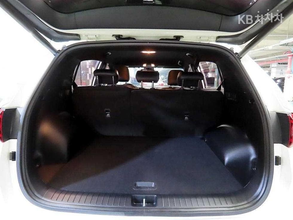 Kia Sportage 더 볼드2.0 Diesel 2WD Noblesse - 17