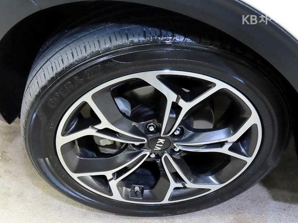 Kia Sportage 더 볼드2.0 Diesel 2WD Noblesse - 20