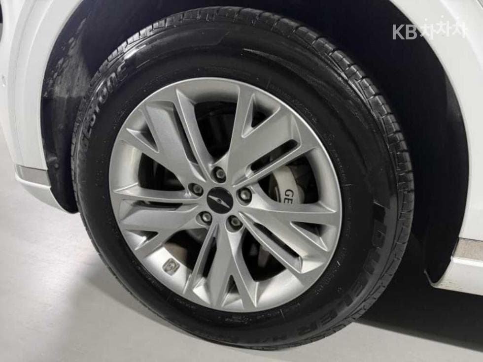 Дженезис GV70Бензин 2.5T AWD - 6