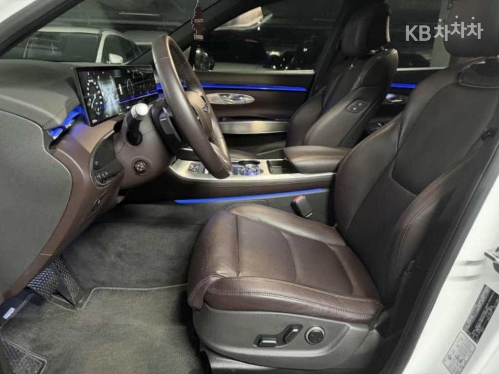 Дженезис GV70Бензин 2.5T AWD - 11