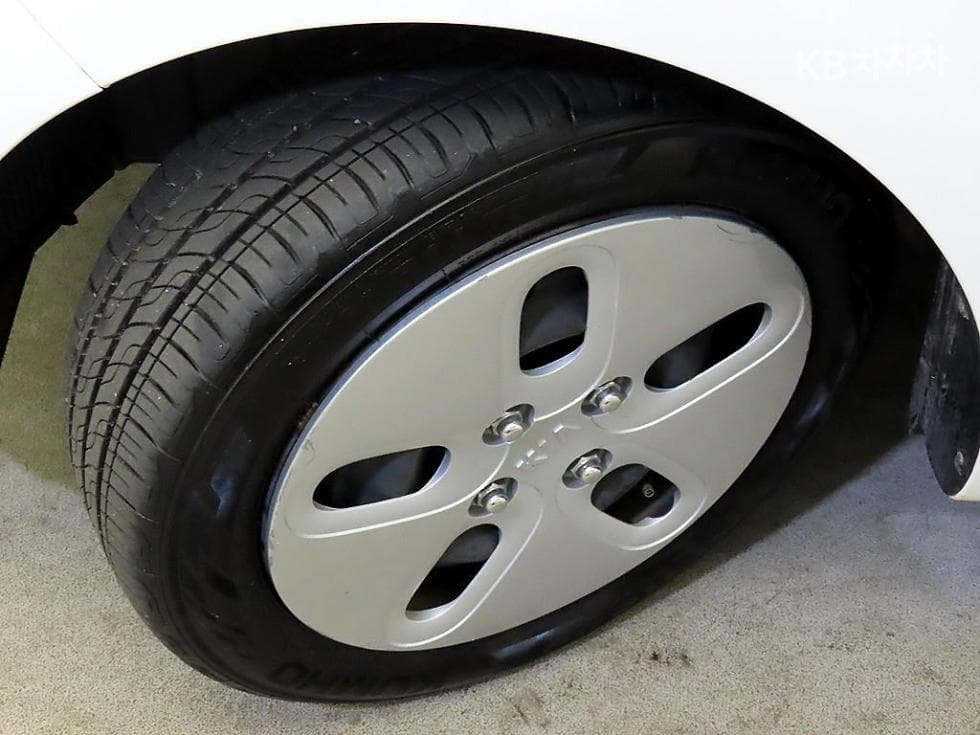 Kia The New (facelift) Ray (van) Van1.0 Gasoline Van 2-seater Prestige Special (special feature/edition) - 19