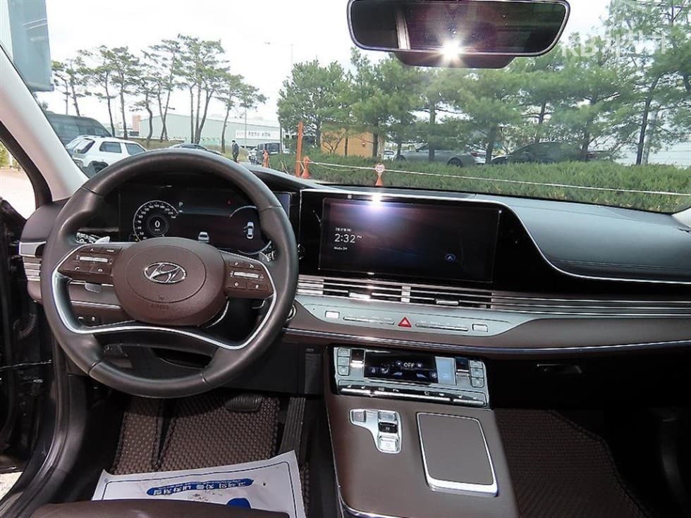 Hyundai The New (facelift) Grandeur (Azera)2.5 Exclusive - 7