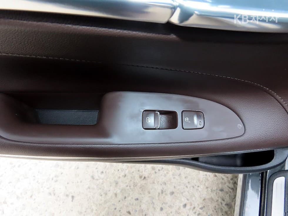 Hyundai The New (facelift) Grandeur (Azera)2.5 Exclusive - 15