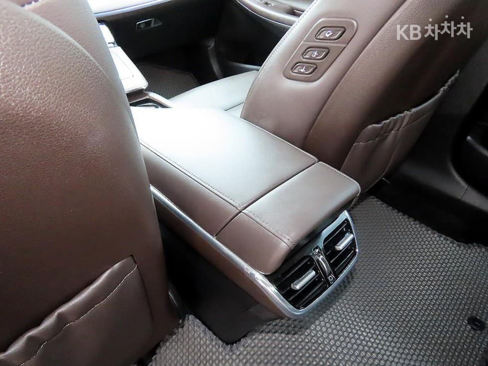 Hyundai The New (facelift) Grandeur (Azera)2.5 Exclusive - 16