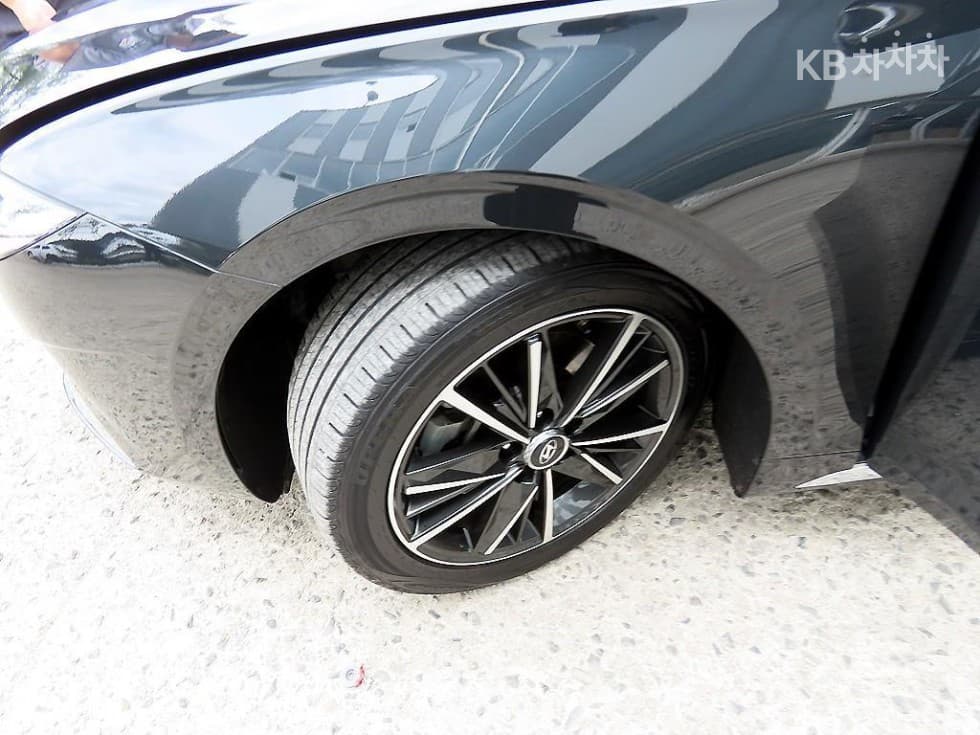 Hyundai The New (facelift) Grandeur (Azera)2.5 Exclusive - 20