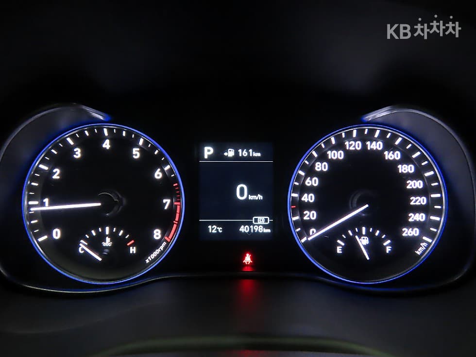 Хюндай Kona1.6 Турбо Premium - 8
