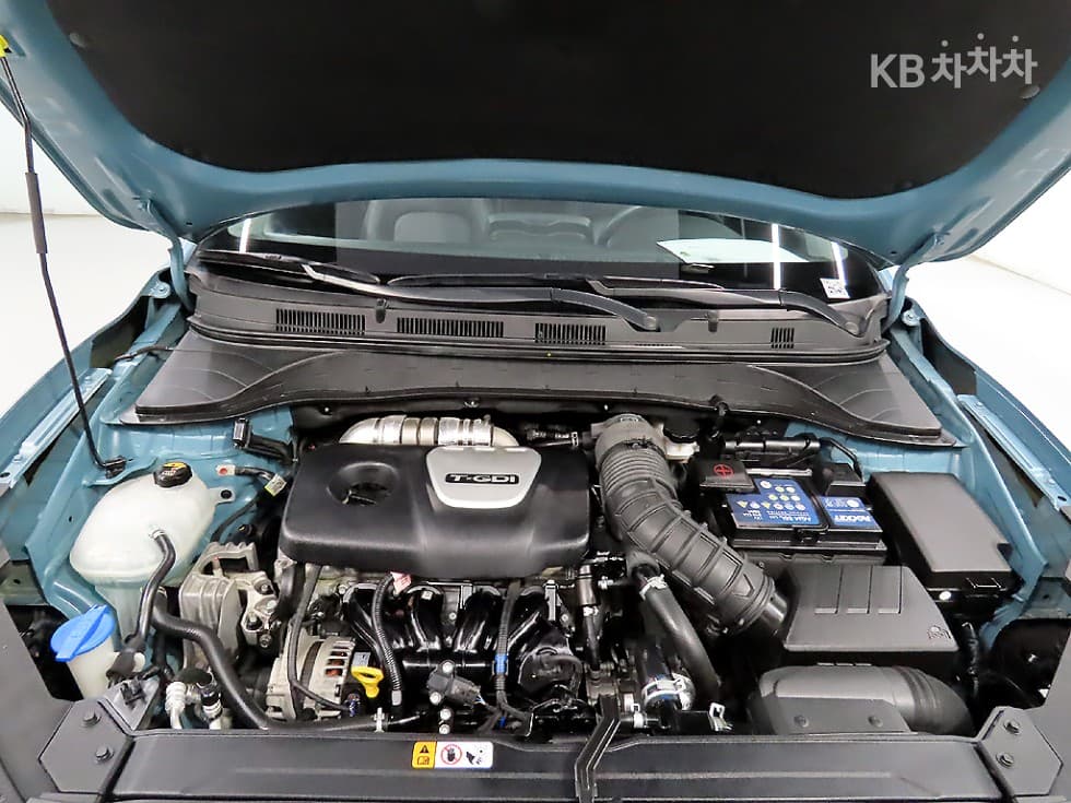 Хюндай Kona1.6 Турбо Premium - 19